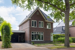 Oranjelaan 57, DIEPENVEEN