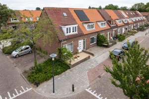 Zwartewaterstraat 1, DEVENTER