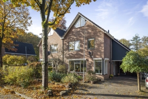 Burg. Crommelinlaan 5, DIEPENVEEN