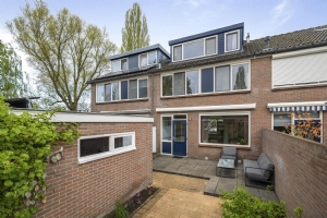 Langs de Wetering 9, DIEPENVEEN