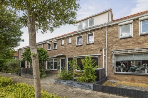 Roveniusstraat 32, DEVENTER